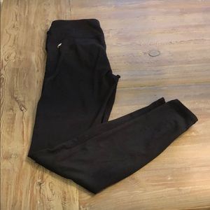 Black fabletics leggings
